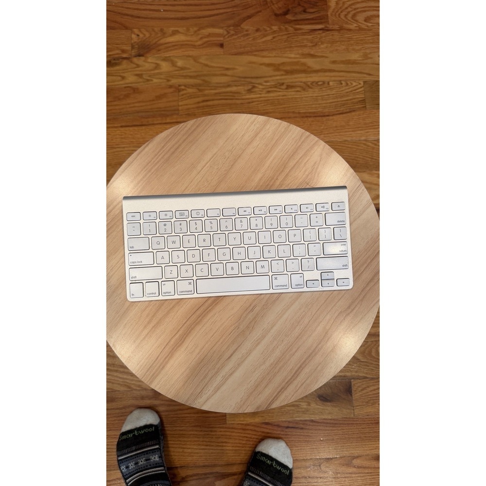 Apple A1314 Wireless Keyboard -‎ MC184LL/B